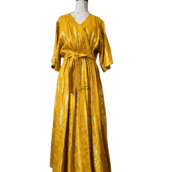 Robe longue ceinturé...