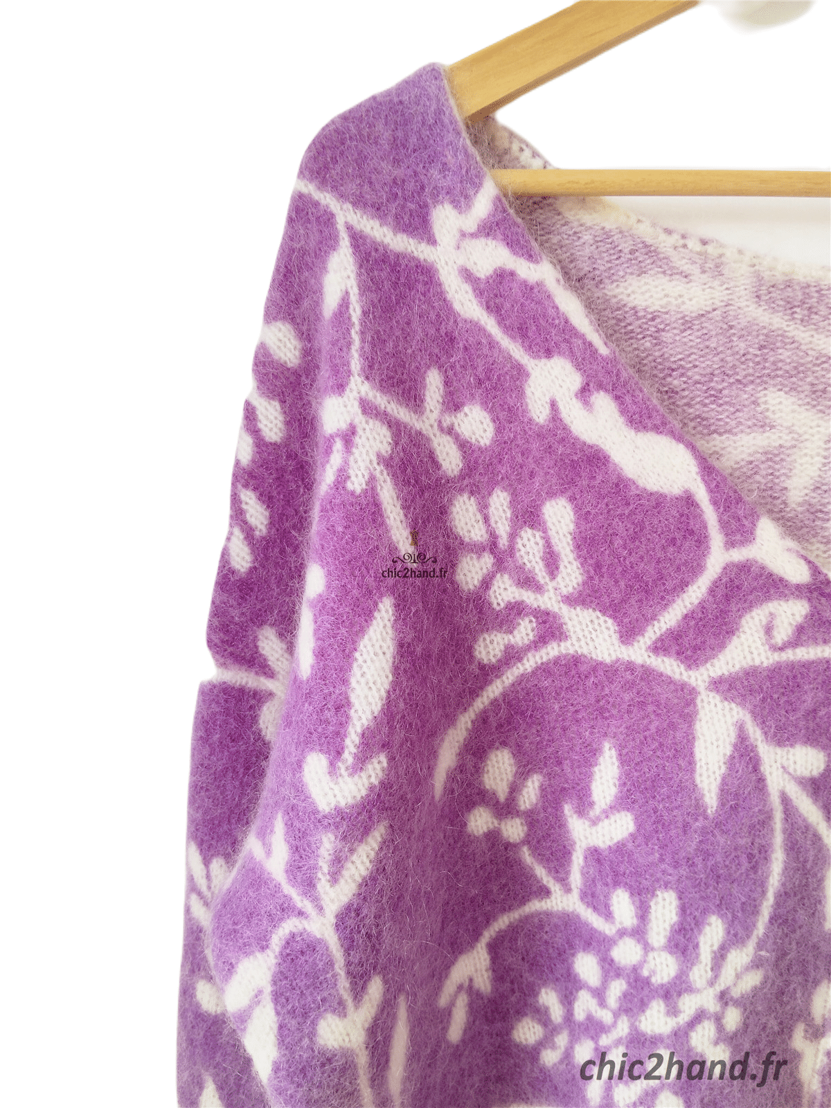 Gilet épais doudou ajouré 64% laine kid mohair Sézane S violet motif fleuri blanc NEUF – Image 5