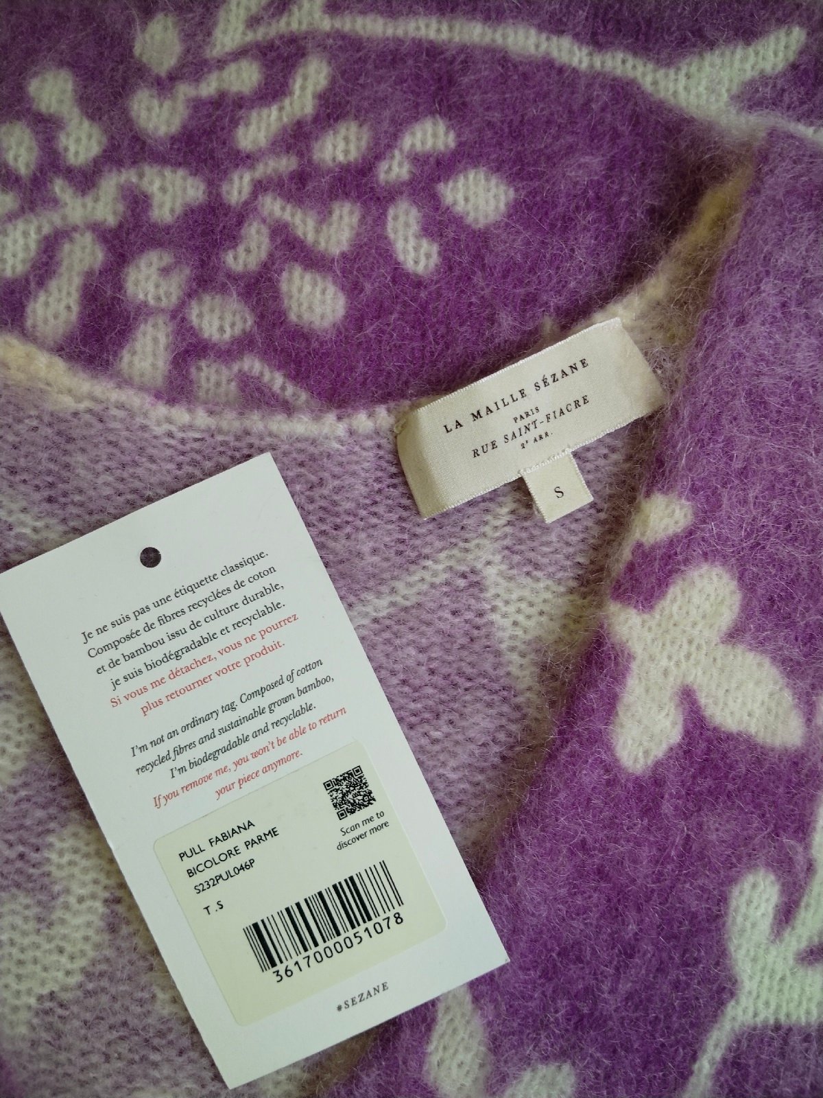 Gilet épais doudou ajouré 64% laine kid mohair Sézane S violet motif fleuri blanc NEUF – Image 2