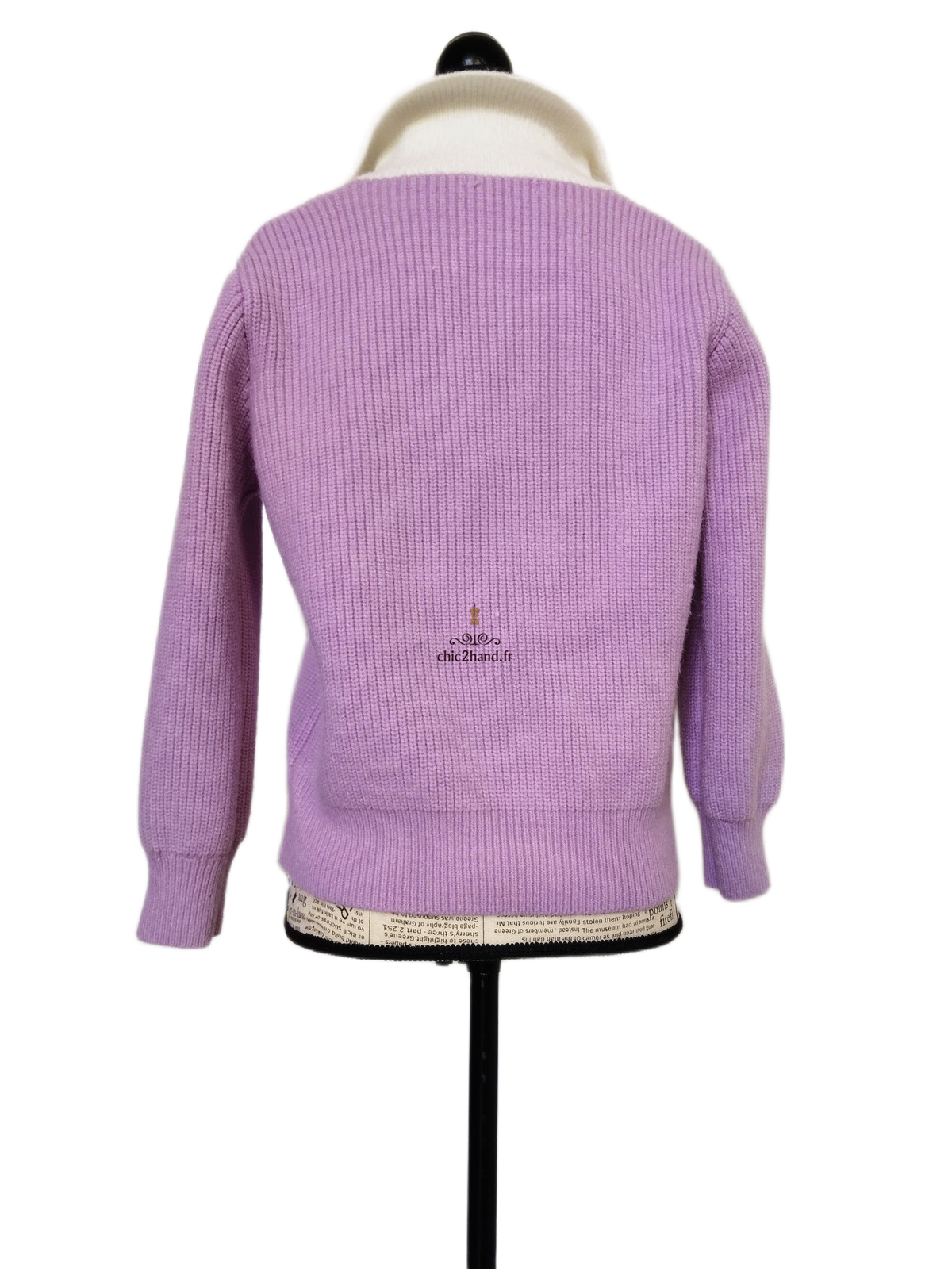 Pull doudou 100% laine violet lilas avec col blanc S NEUF – Image 9